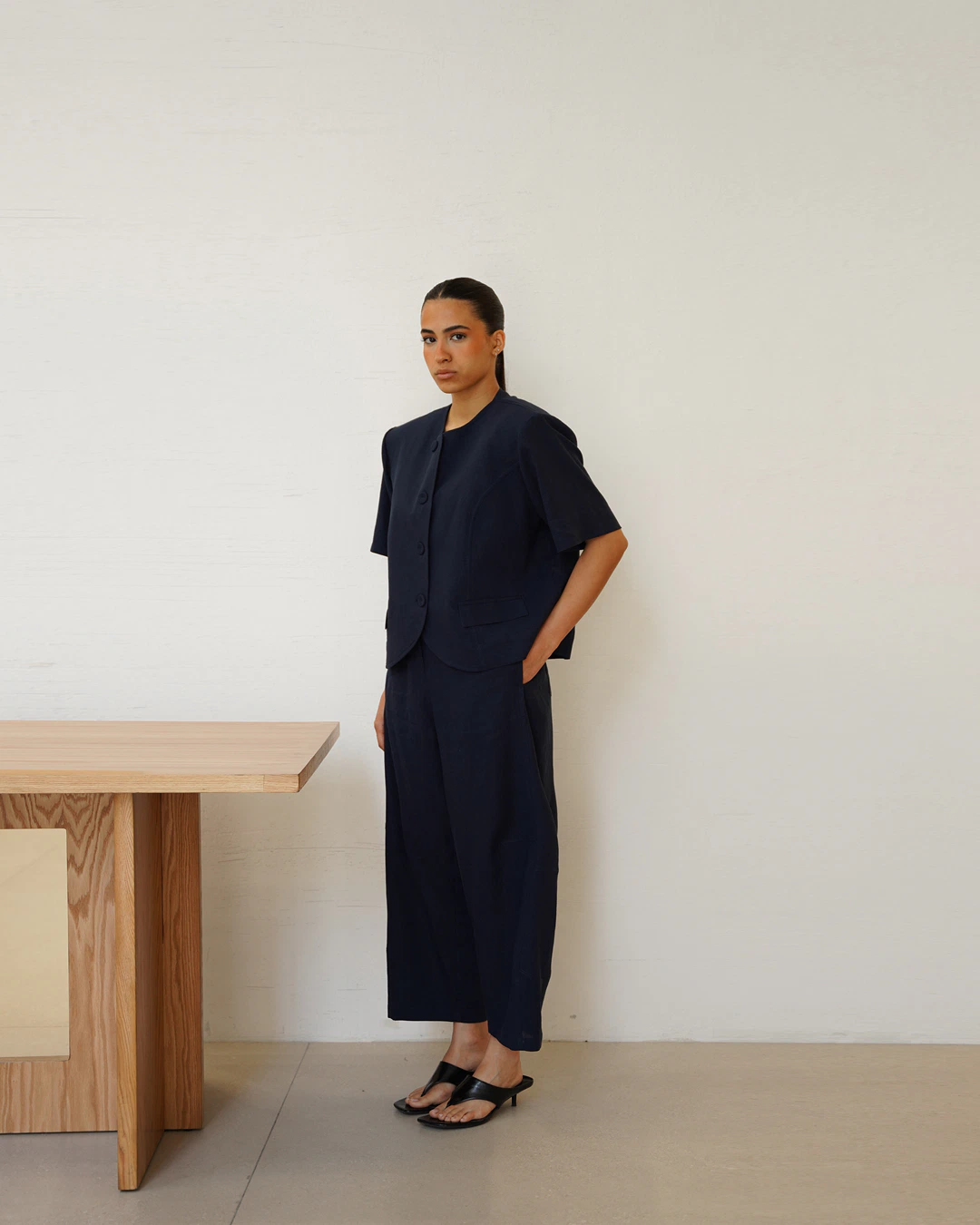 coat143 - کراپ کت لينن يقه گرد با آستين کوتاه